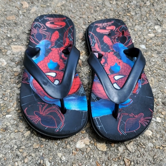 Spiderman flip flops size 8T - Picture 3 of 6